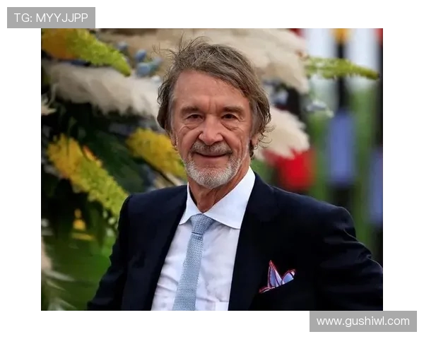 滕哈赫钦点！林德洛夫接近加盟勒沃库森